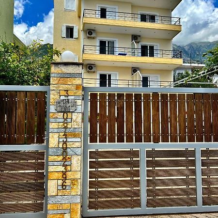 J&B Rooms Dhermi Bagian luar foto