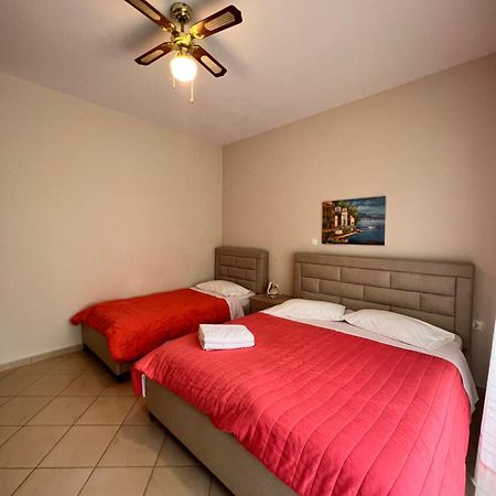 J&B Rooms Dhermi Bagian luar foto