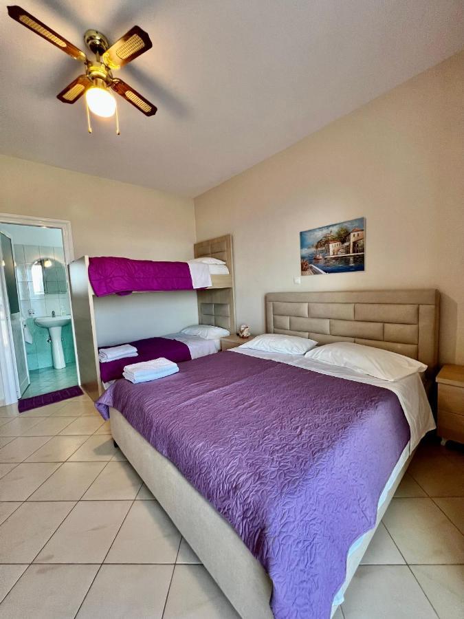 J&B Rooms Dhermi Bagian luar foto