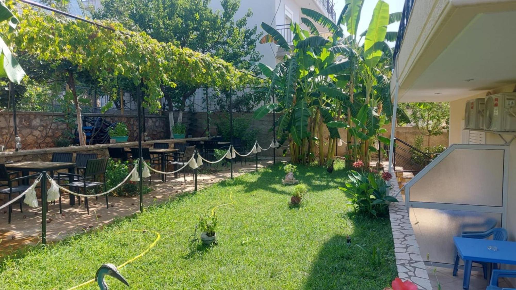 J&B Rooms Dhermi Bagian luar foto